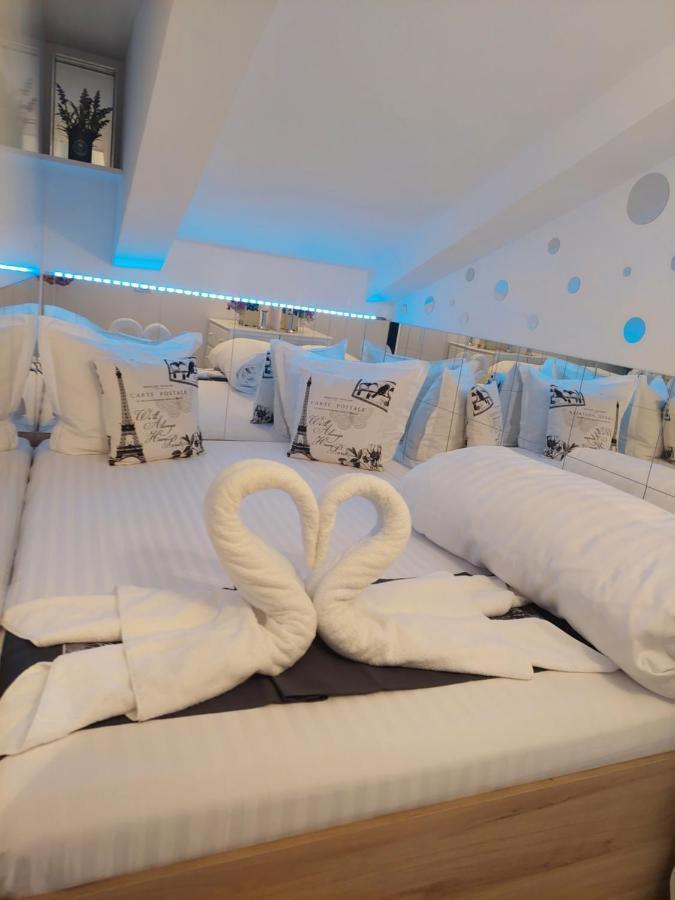 Duplex Marquis Daire Braşov Dış mekan fotoğraf